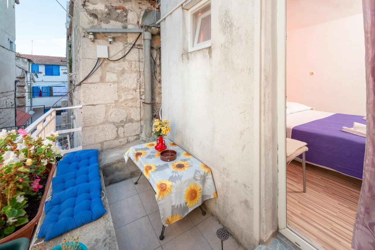Damira Rooms Split Exterior photo