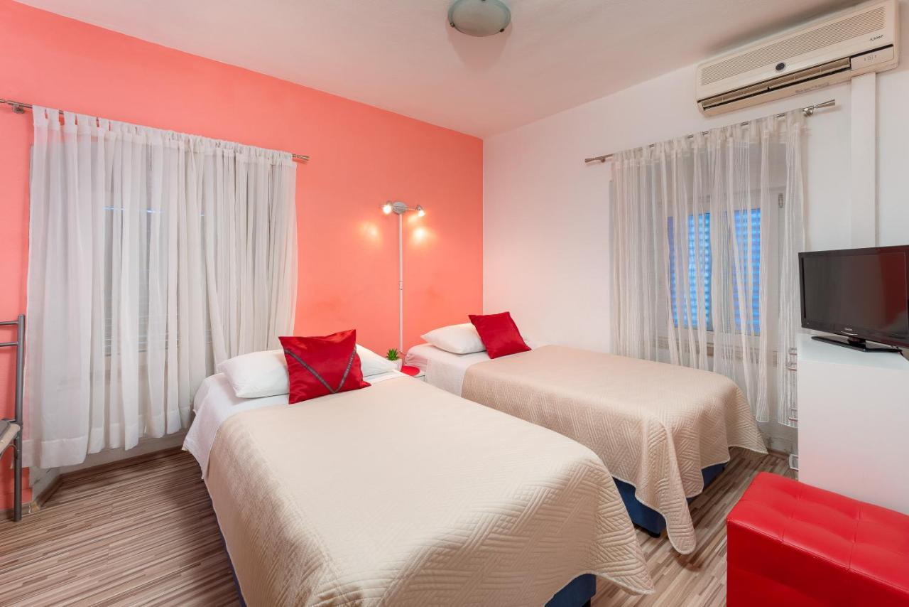 Damira Rooms Split Exterior photo