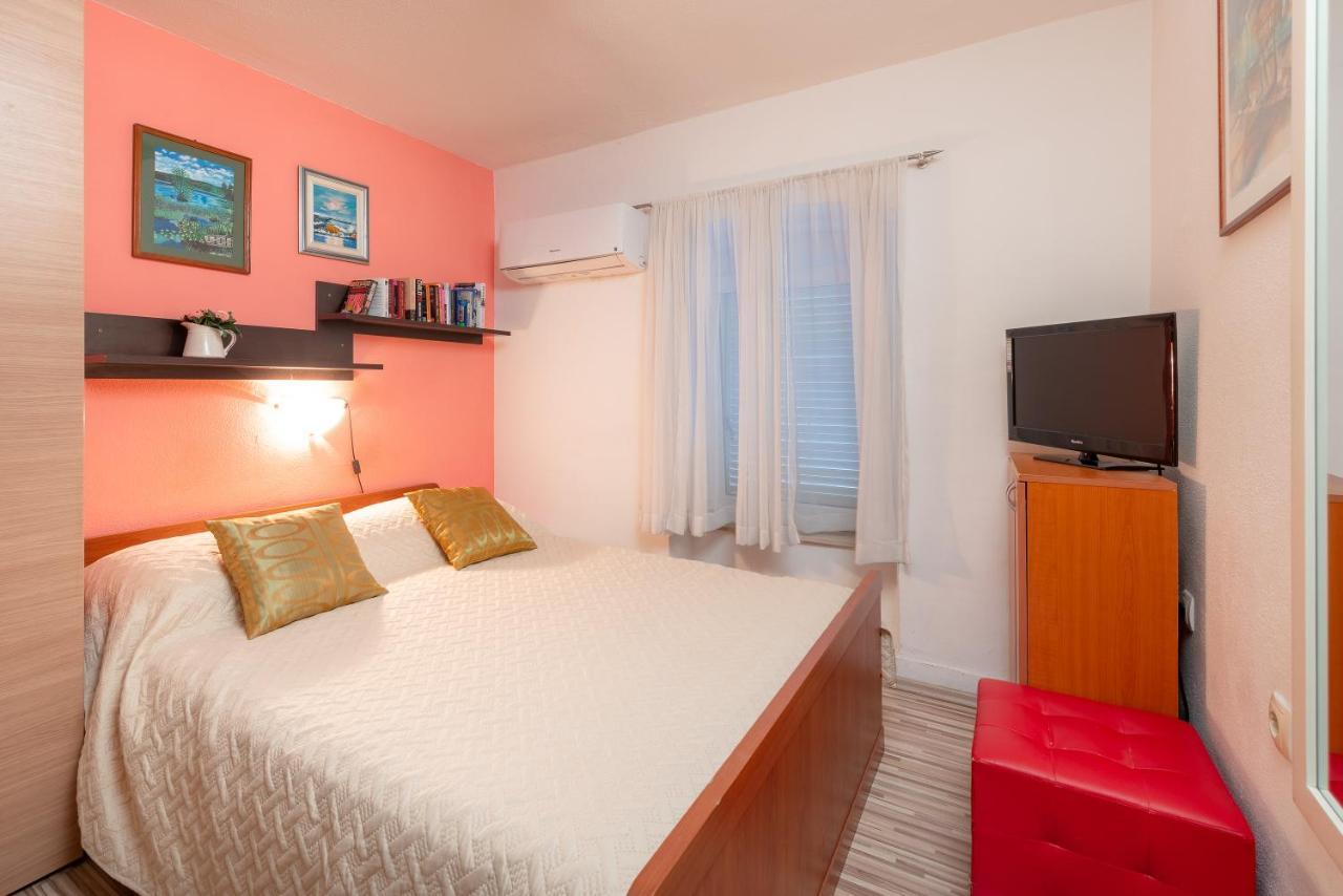 Damira Rooms Split Exterior photo
